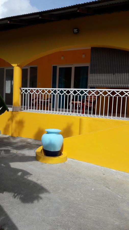 Beau Vallon Residence Екстер'єр фото